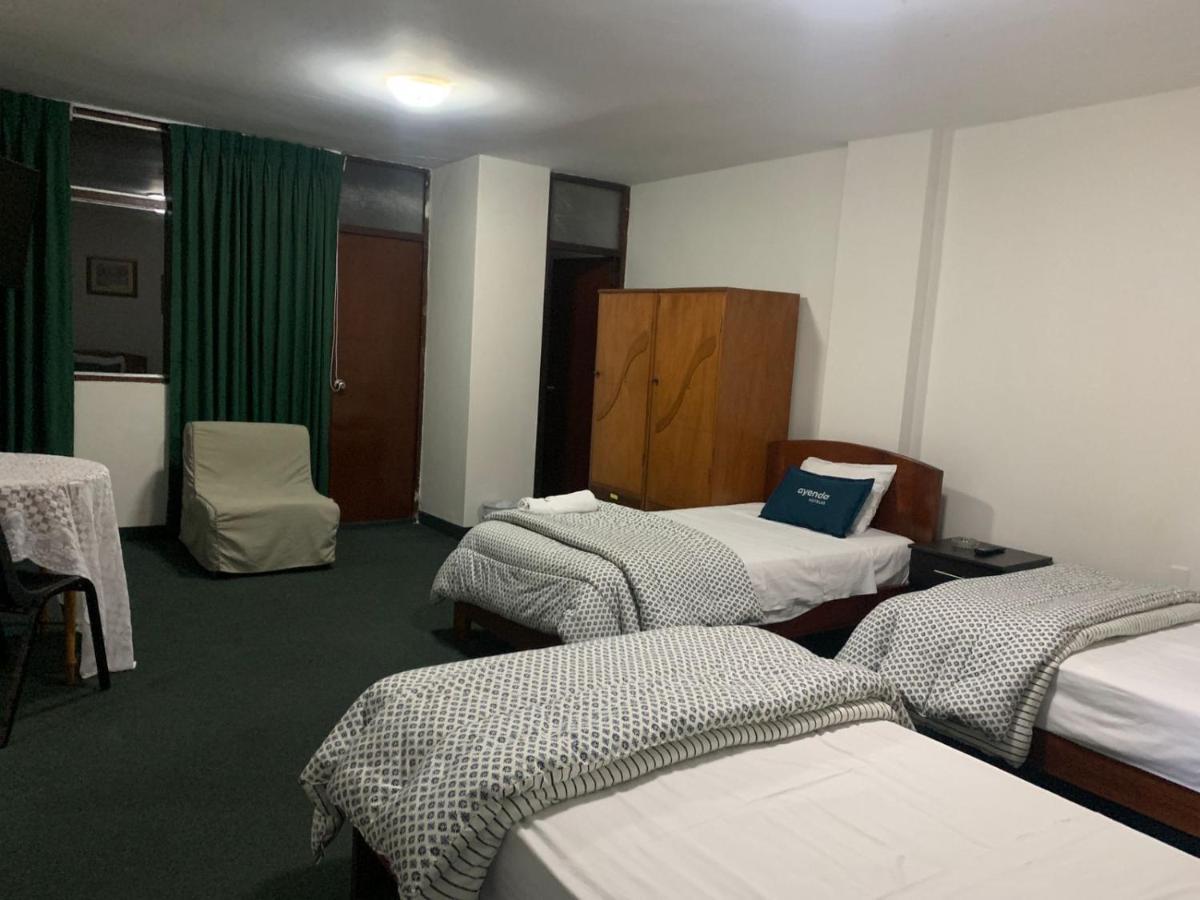 Hotel Las Mercedes Trujillo Buitenkant foto
